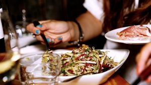 Cara Mengelola Diabetes dengan Intermittent Fasting: Apakah Aman?